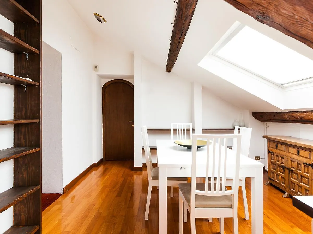Easyhomes - Corso Como Maroncelli Milan