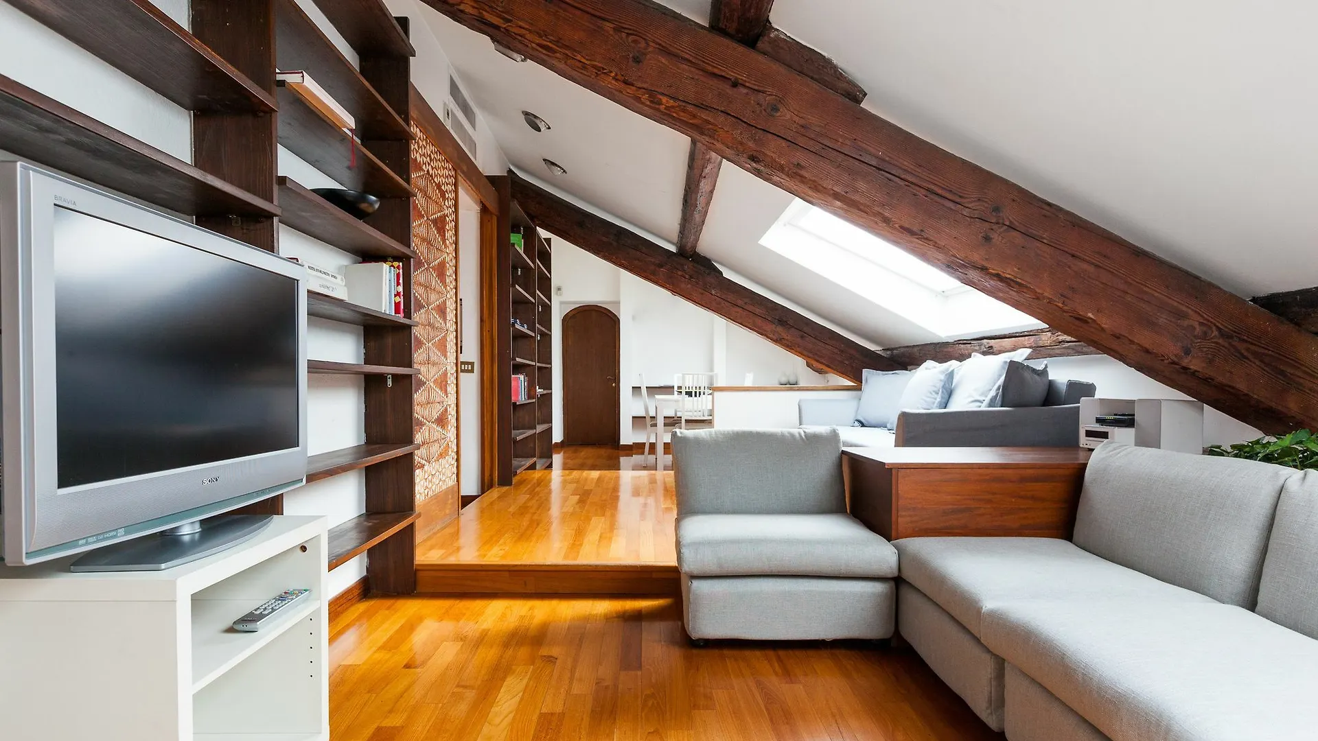 Easyhomes - Corso Como Maroncelli Milan